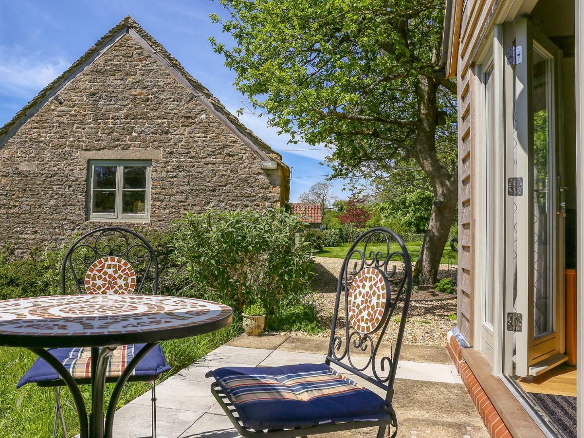 The Lodge At Mortons Malmesbury Bagian luar foto